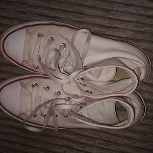 White hi top converse